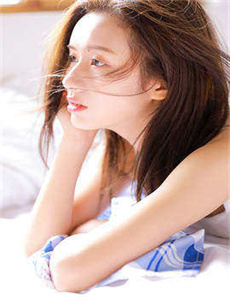《xxx双性人人妖精品视频-欧美激情艳三级》