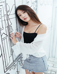 《亚洲乱妇老熟女爽到高潮的片-香港三级电影》
