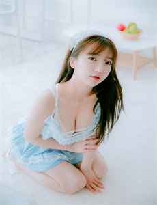 《美女校花被调教出奶水-周妍希裸乳图片》
